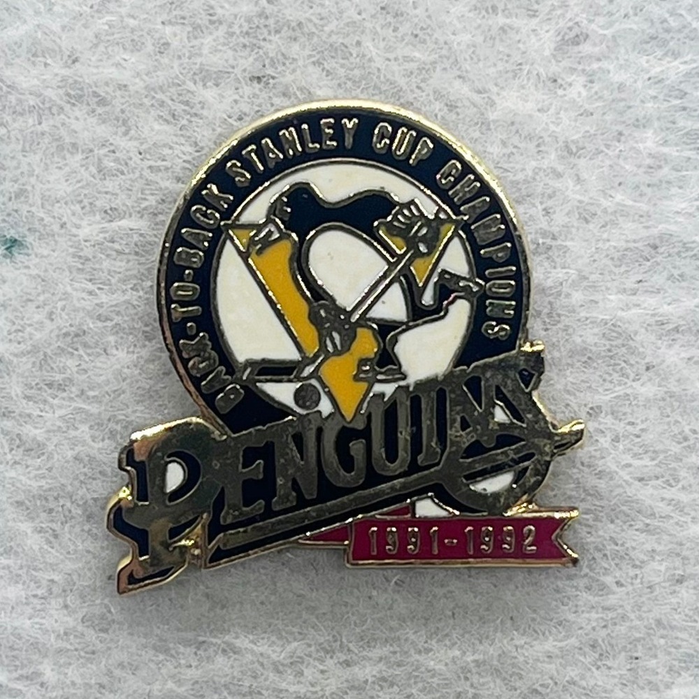 🔮 5/$25 Vintage NHL Pittsburgh Penguins Back to Back Champs 91-92 Hockey Pin